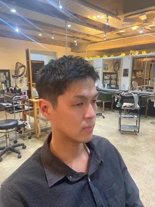 ショート 岡本 蓮太のヘアスタイル