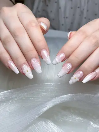ネイル サリー ネイル　ラボのネイルデザイン