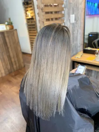 ロング カラー Luzir⭐︎ GEN⭐︎のヘアスタイル