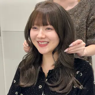 ロング 盛れる透明感カラー momokaのヘアスタイル
