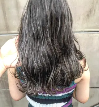 セミロング カラー 【渋谷で人気】艶髪× 髪質改善/ツヤカラーのヘアスタイル