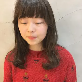 ミディアム 金子 歩実のヘアスタイル