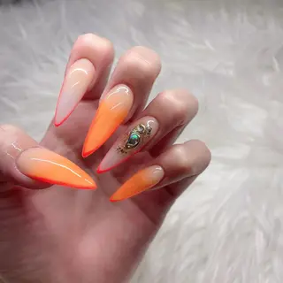 ロング ネイル Y. Sのネイルデザイン