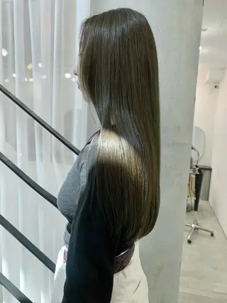 ロング カラー オカモト ハルカのヘアスタイル