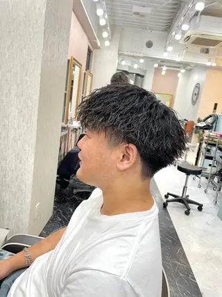 メンズ 亀川蓮 Agu hairのヘアスタイル