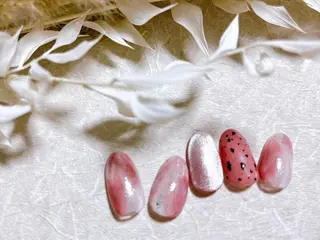 ネイル mogunail &blowのネイルデザイン