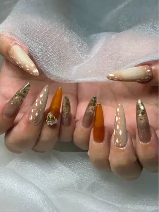 ネイル Queennail 北堀江megumiのネイルデザイン