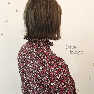 ミディアム カラー 市川 千夏のヘアスタイル