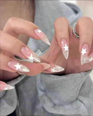 カラー Pun Sora Nailのネイルデザイン