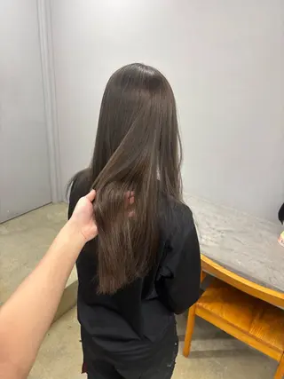 カラー 𝐀𝐦𝐞𝐫𝐢 /透明感カラーのヘアスタイル