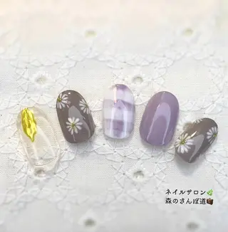 ネイル ショートネイル 森のさんぽ道のネイルデザイン