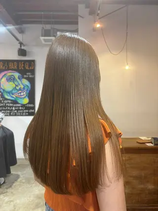 ロング イデカワ リナのヘアスタイル