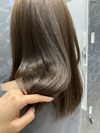 セミロング カラー 🪿透明感/艶カラー ﾜﾀﾅﾍﾞｱｵｲのヘアスタイル