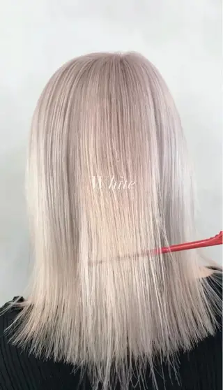 ミディアム カラー ハイトーン特化サロン 代表　中谷蓮のヘアスタイル