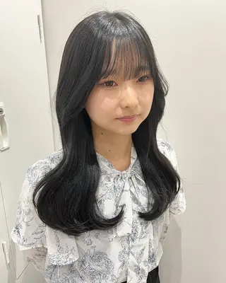 ミディアム カラー ヘアアレンジ 暖色韓国ヘア🩷 Yuukaのヘアスタイル