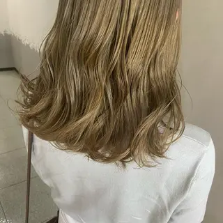 ミディアム カラー 清村 和音のヘアスタイル