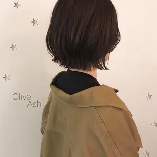 ミディアム カラー 市川 千夏のヘアスタイル