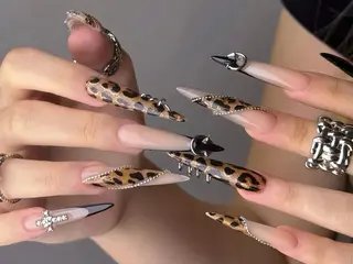 ネイル Huyn Nail Shinjyukuのネイルデザイン