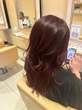 カラー 高濱 ひなよのヘアスタイル