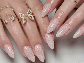 ネイル ❤️🔥新宿長さ出 し専門店queensのネイルデザイン