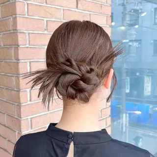 セミロング ヘアアレンジ ピンク系カラー💗 ヘアセット特化のヘアスタイル