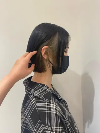 ショート カラー yunica Momokaのヘアスタイル