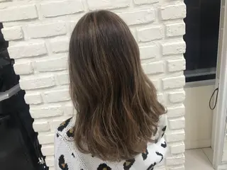 ロング カラー 【暖色カラー特化】 中山由梨のヘアスタイル