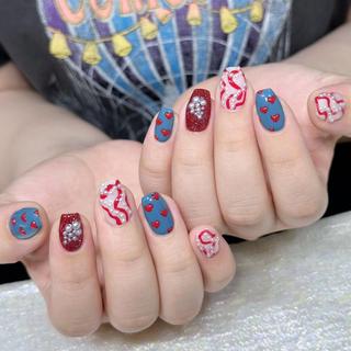 ネイル Queens テイのネイルデザイン