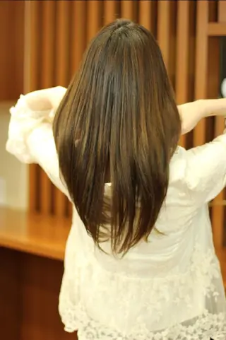 ロング カラー 松尾 泰伸のヘアスタイル