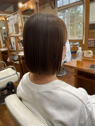 ミディアム 大久保 麻里のヘアスタイル