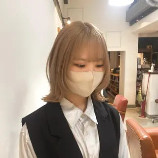 ミディアム 【novem】 serenのヘアスタイル