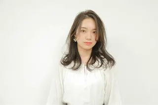 マツエク・マツパ 谷 なづきのヘアスタイル