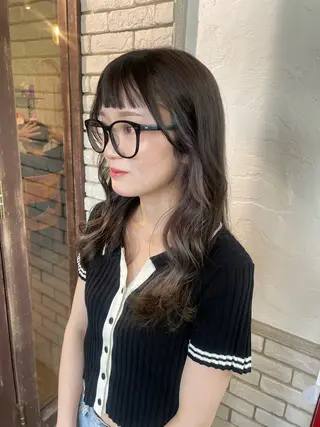 ロング 色落ちまで可愛い🩷 透明感🩵安江理緒のヘアスタイル