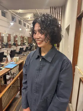 ミディアム パーマ MOK大阪梅田店 Asahiのヘアスタイル