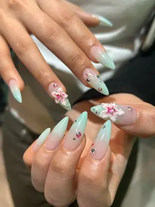 ネイル lazy me!のネイルデザイン