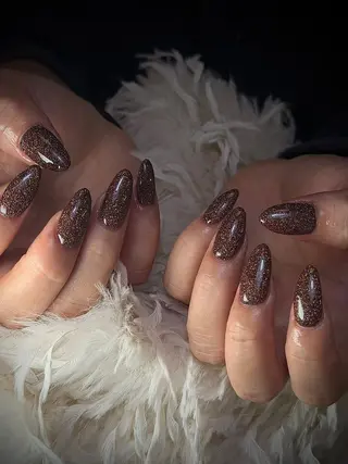 ミディアム Latte Nail 十三のネイルデザイン