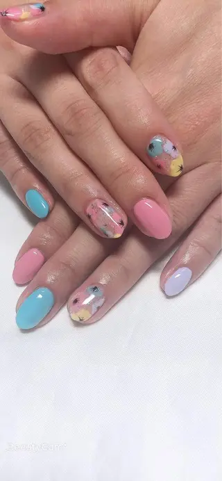 ネイル ネイルサロンエクラ 🫧Shizukaのネイルデザイン