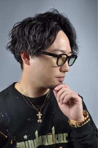 ミディアム 阿賀 佑季のヘアスタイル