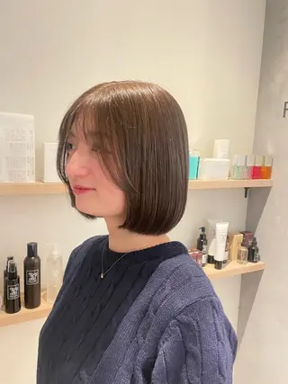 ショート ROCCO アイナ/ レイヤー透明感カラーのヘアスタイル