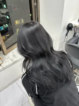 ロング 抜け感レイヤー︴ ニュアンスカラーのヘアスタイル