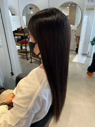 ロング APREKO SAYAKAのヘアスタイル