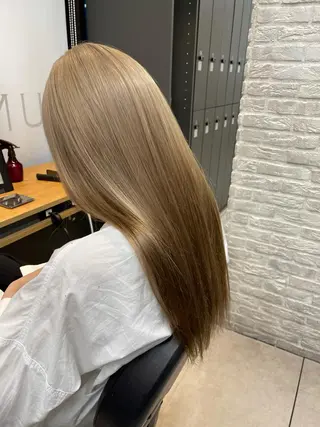 ロング カラー 韓国レイヤー×艶髪 ハイトーンRyukiのヘアスタイル