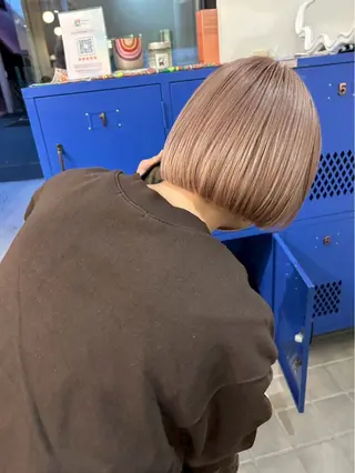ショート カラー LUCK ユナのヘアスタイル