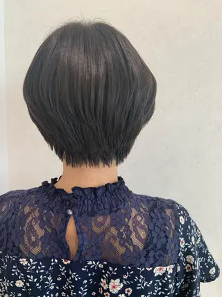 ショート カラー パーマ ヘアアレンジ ハイトーンカラー🤍 山下 優華のヘアスタイル