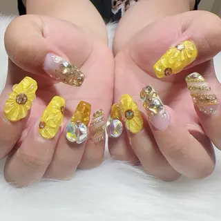 ネイル nail saron Aphrisのネイルデザイン