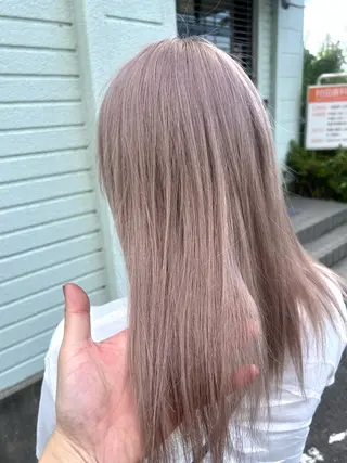 カラー 最高級エクステ /羽エクステ白石宇由のヘアスタイル