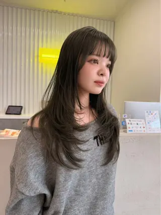 セミロング début 【ももか】のヘアスタイル