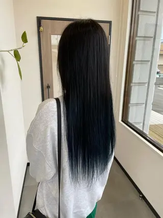 ロング カラー RONDEL 伽那のヘアスタイル