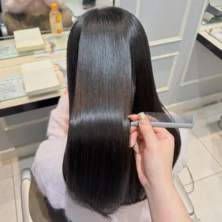 ロング 🩶赤み消しカラー 🐈⬛荻野美思🐾のヘアスタイル