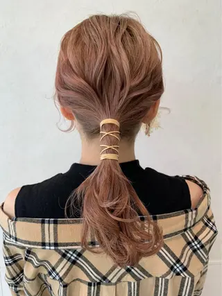 セミロング カラー パーマ ヘアアレンジ ハイトーンカラー🤍 山下 優華のヘアスタイル